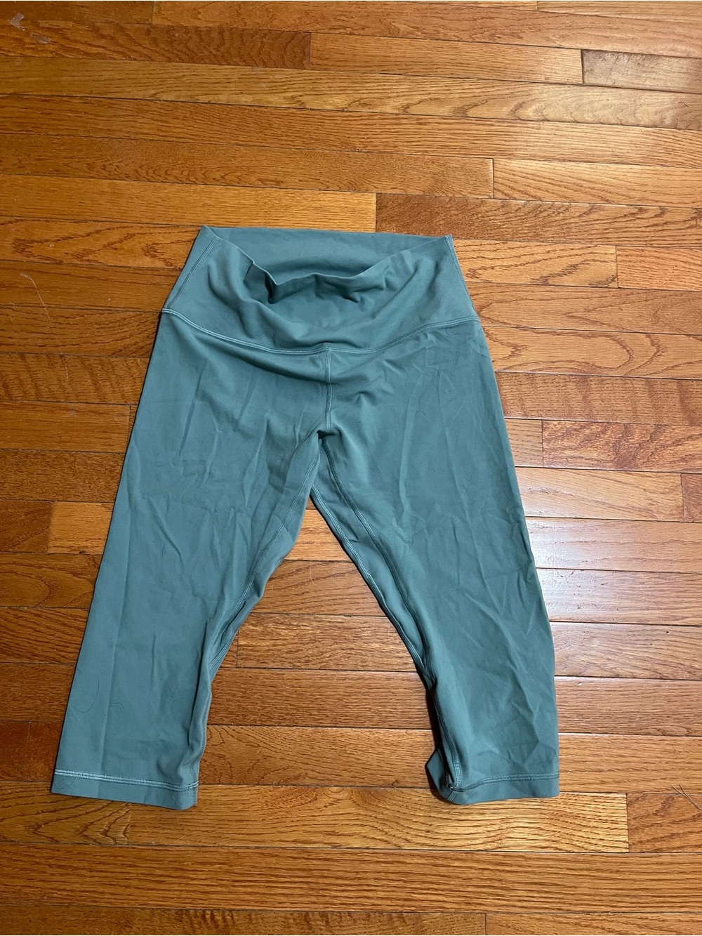 lululemon athletica Sage Green Capri Leggings